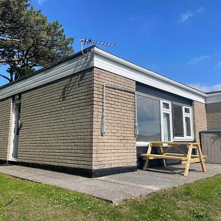 2 Bedroom Holiday Chalet Near Bude Kilkhampton Exterior photo